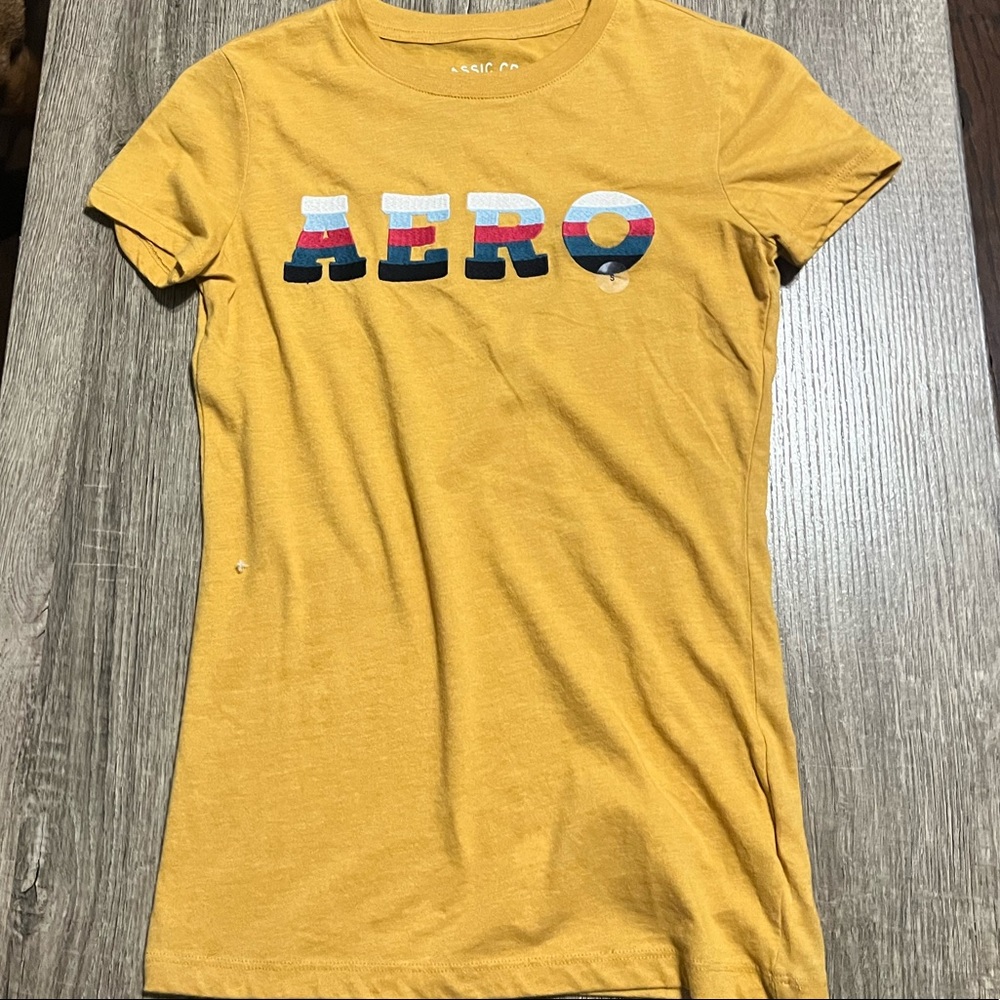A Classic Crew from Aeropostale short sleeve tee